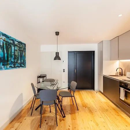 Flh Intendente Industrial Mezzanine With Balcony Apartment Lisbon