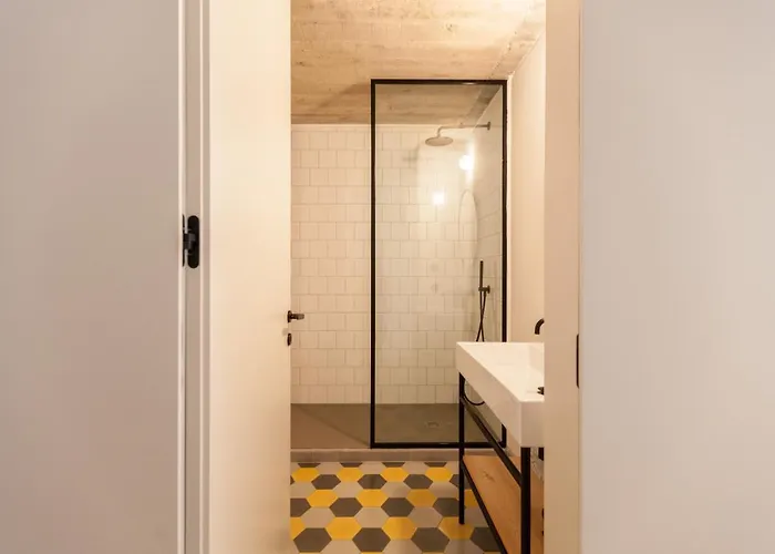 Flh Intendente Industrial Mezzanine With Balcony *